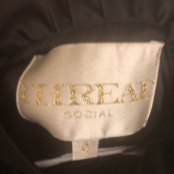 Thread social trench coat. - Picture 7 of 7